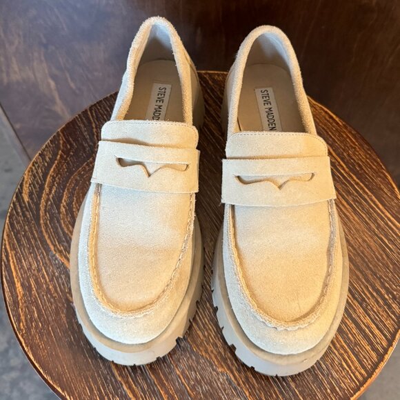 STEVE MADDEN Tan Suede Chunky Lug Sole Loafer - Picture 4 of 6